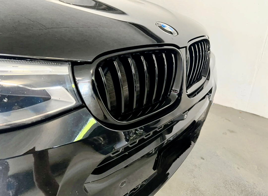 BMW X4 F26 black front grilles M-look (2014 to 2018) BMW Euro Premium Parts