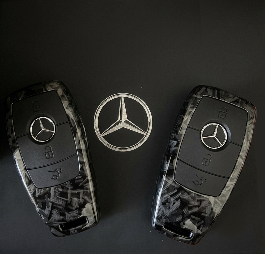 Carbon-Look Mercedes-Benz Key Case and Key Chain – Protective Key Fob Cover