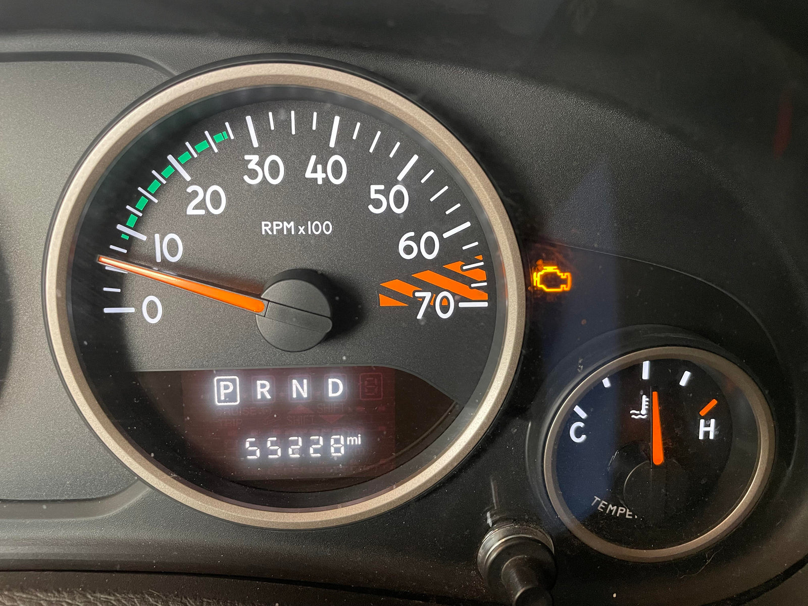 Check Engine Light Jeep Grand Cherokee: Why It Pops Up And How To Remove It