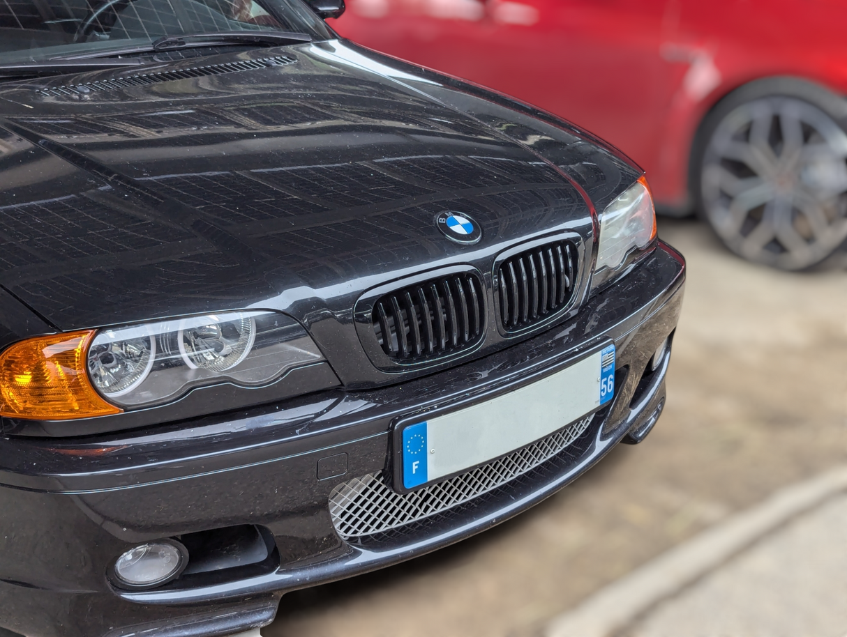 Black Front Kidney Grilles for BMW 3 Series and M3 E46 (1997 to 2005) BMW Euro Premium Parts