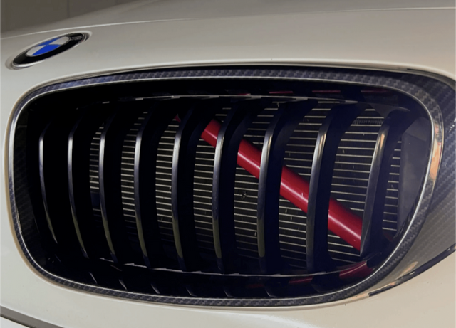 Front Grille Red V-Brace Trim Cover for BMW F-Series 2 / 3 / 4 / 5 / 6 / 7 F22 F30 F32 G20 F10 F13 F01 BMW Euro Premium Parts