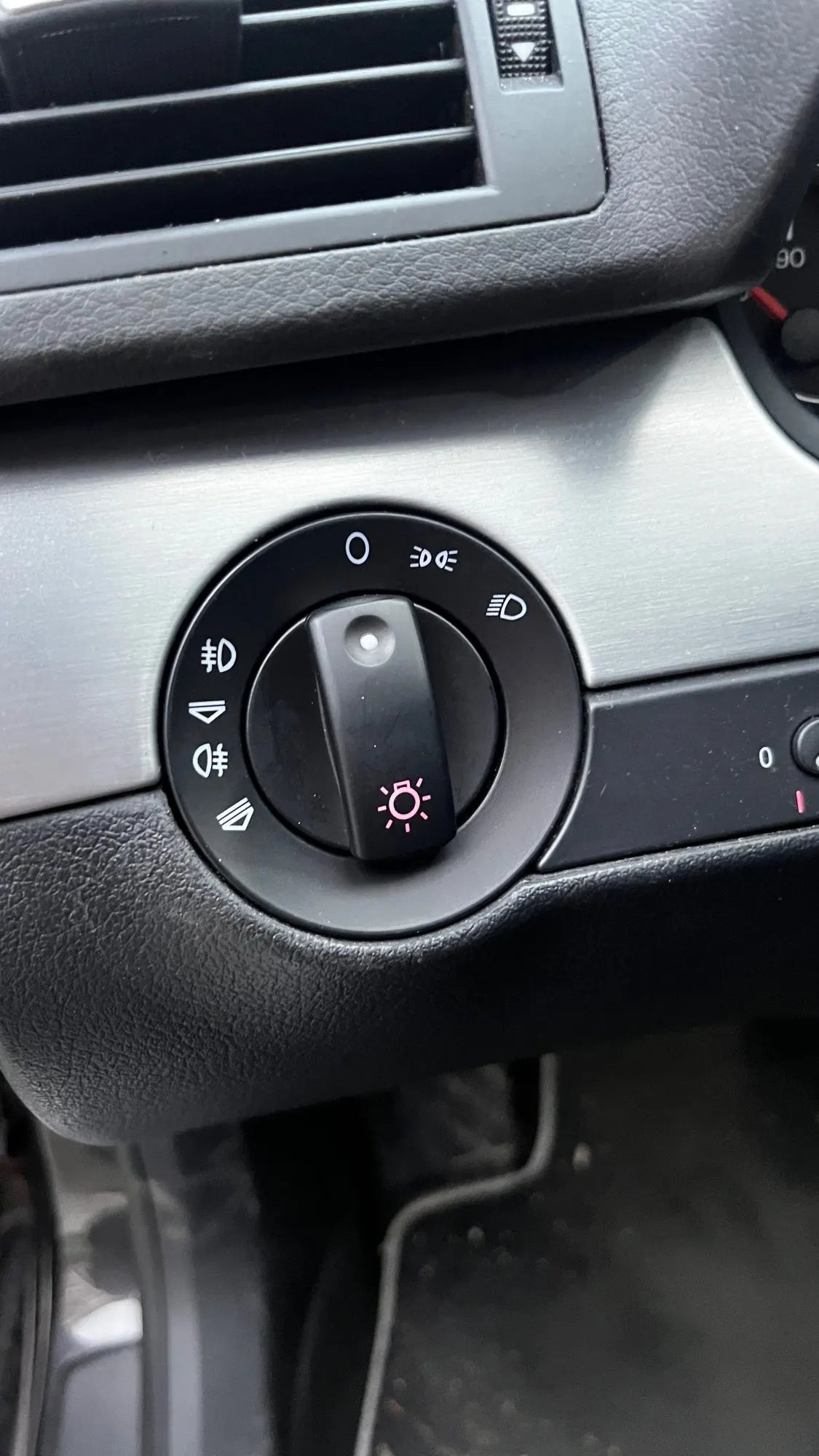 Healights switch repair kit for Audi A4, S4 and RS4 B7 Audi Euro Premium Parts