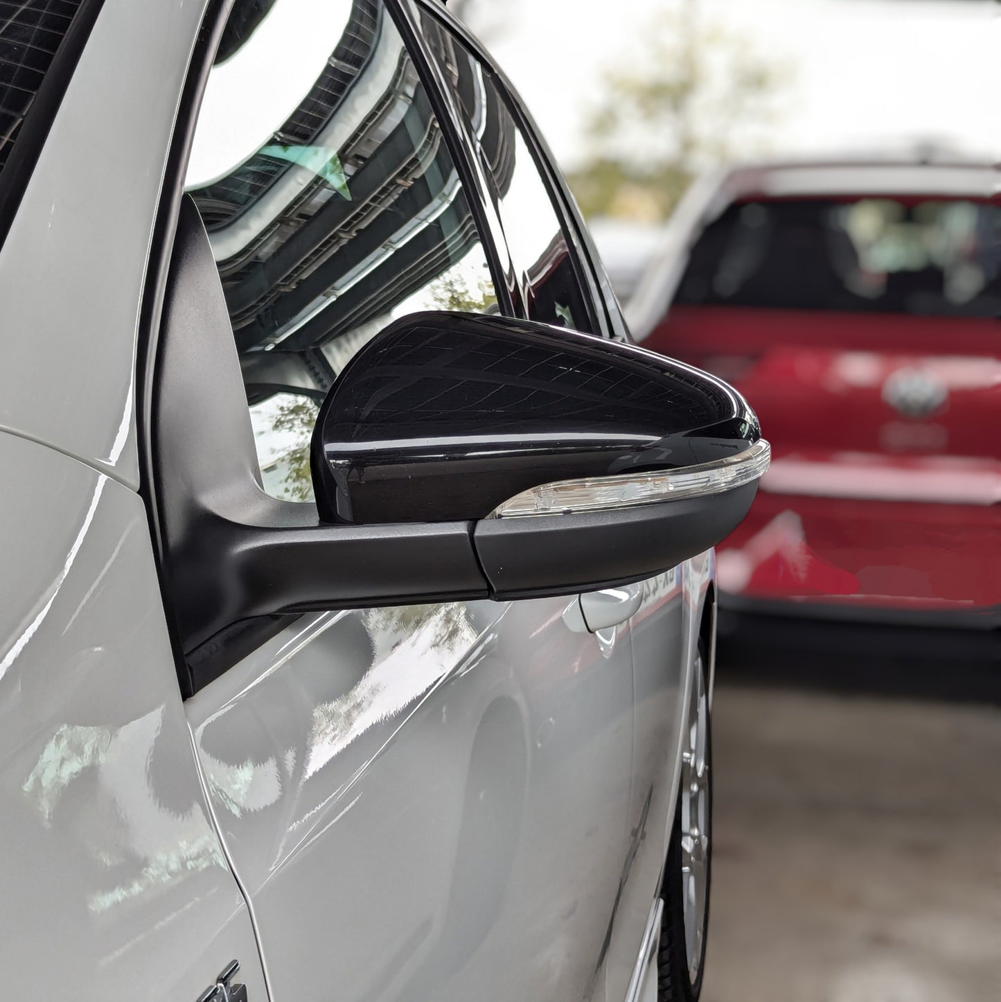 Glossy black mirror caps for VW Golf Mk6 (MY 2008-2016)