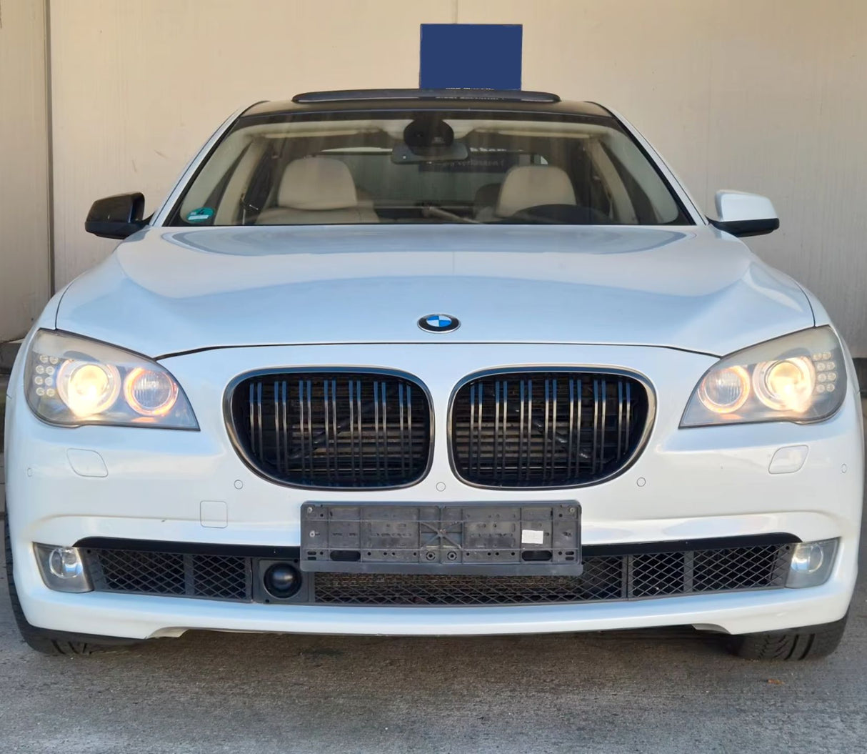 BMW 7 Series F01 F02 Glossy Black Front Grilles (2009 to 2015)