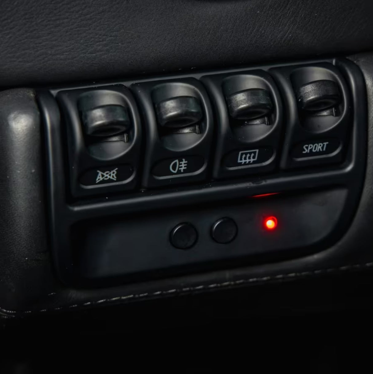 Sticky Buttons Restoration Service for Ferrari 360 Modena/Spider (1999 to 2005) Euro Premium Parts 4-Button Switch Panel Left of Steering Wheel