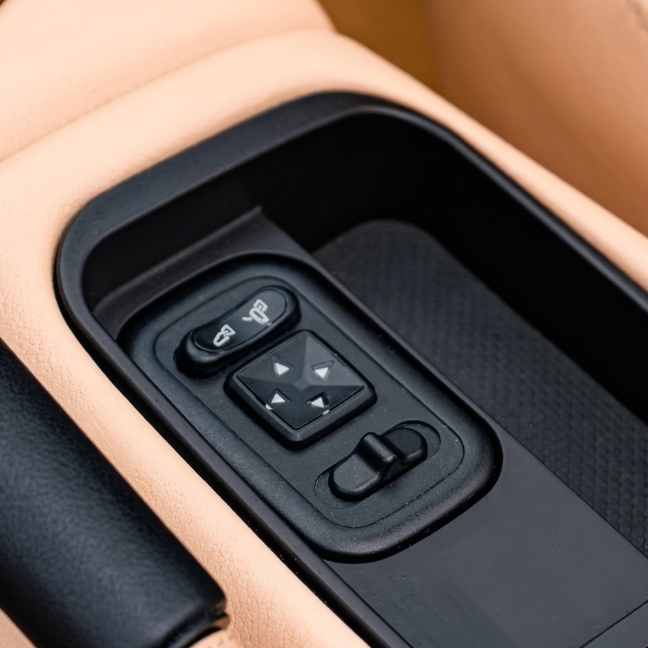 Sticky Buttons Restoration Service for Maserati 3200 / 4200 / Spyder / GranSport Euro Premium Parts Mirror Control Knob